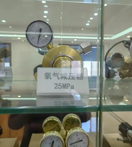 Standard King Service: Guarantee of National After sales Network Coverage